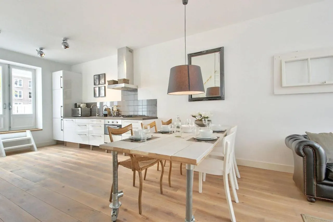 2 Bedroom City Center Terrace Άμστερνταμ 0*,